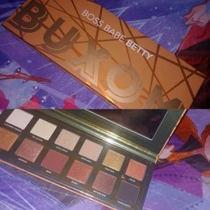 Boss babe betty buxom